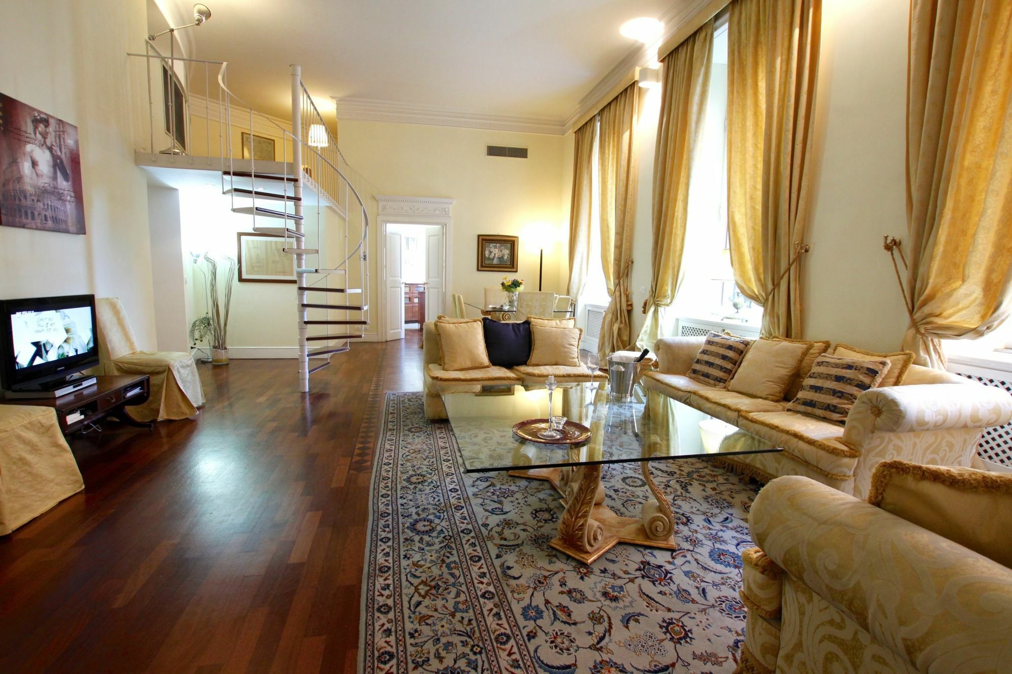 Sleep In Italy - Spanishsteps Rom